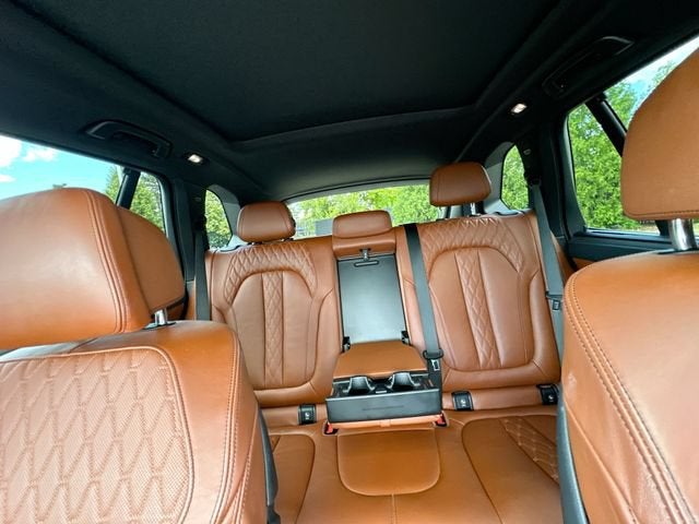 2022 BMW X5 M50i