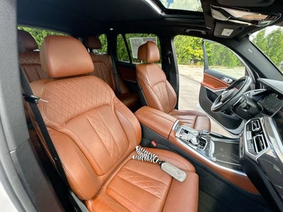 2022 BMW X5 M50i