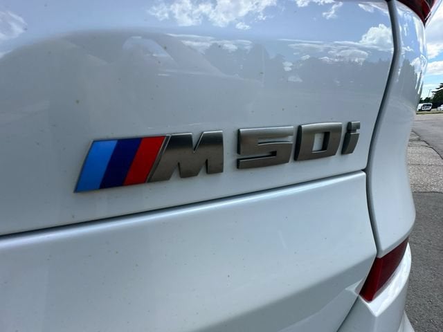 2022 BMW X5 M50i