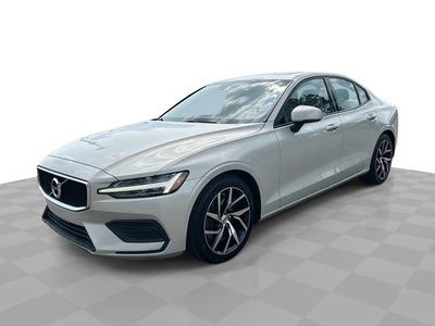 2019 Volvo S60 T6 Momentum