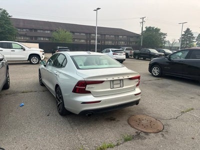 2019 Volvo S60 T6 Momentum