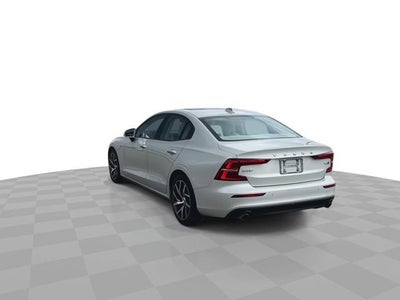 2019 Volvo S60 T6 Momentum