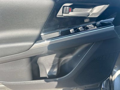 2024 Toyota bZ4X XLE