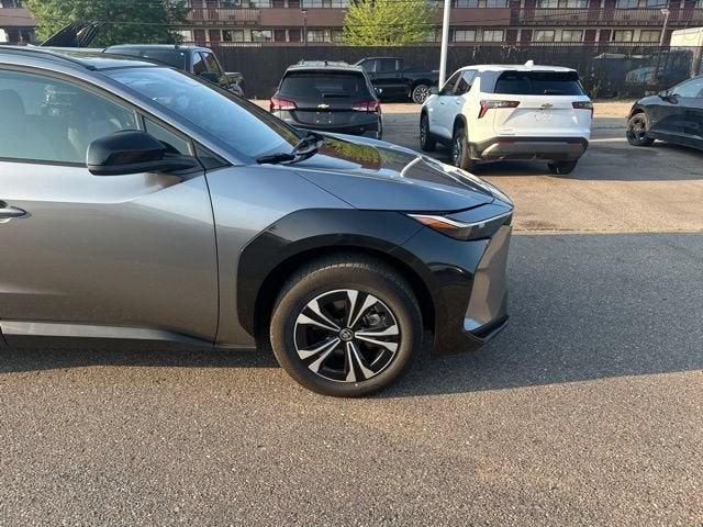 2024 Toyota bZ4X XLE