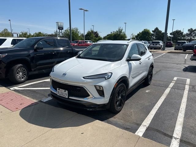2024 Buick Encore GX Sport Touring's photo
