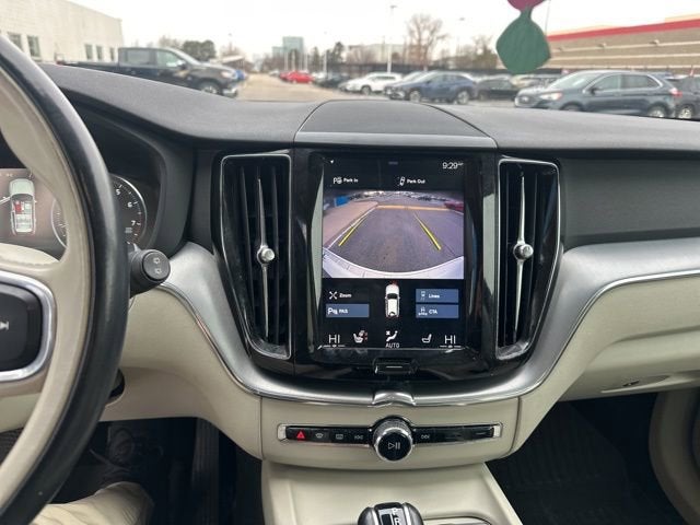 2018 Volvo XC60 T5 Momentum