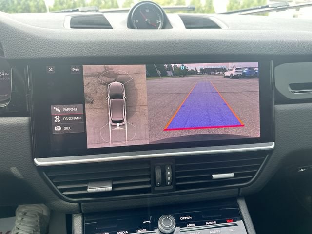 2021 Porsche Cayenne Base