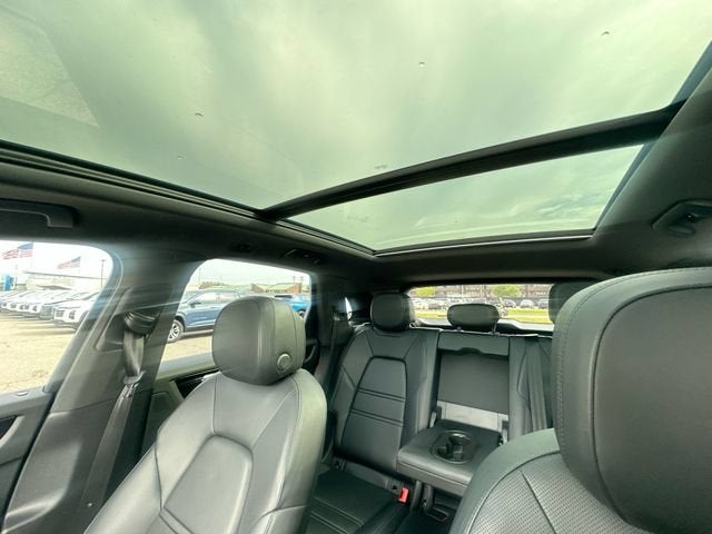 2021 Porsche Cayenne Base