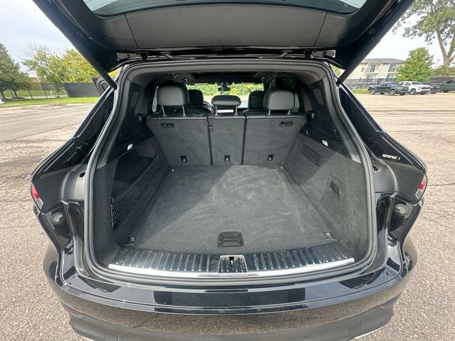 2021 Porsche Cayenne Base