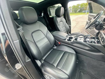 2021 Porsche Cayenne Base