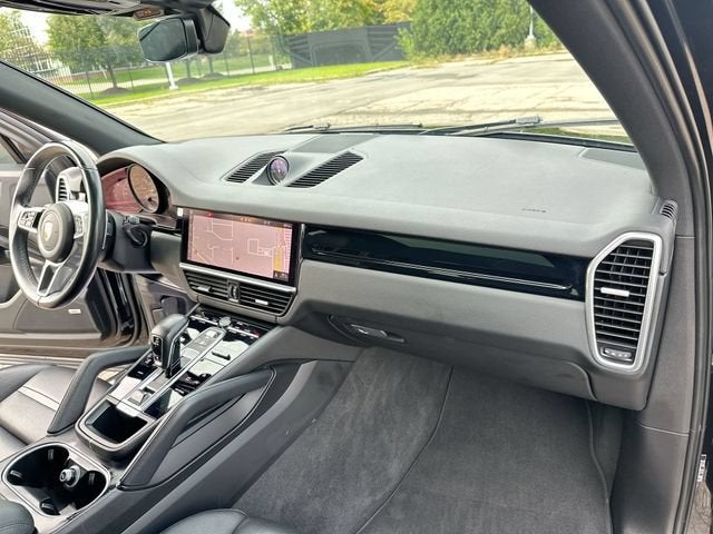 2021 Porsche Cayenne Base