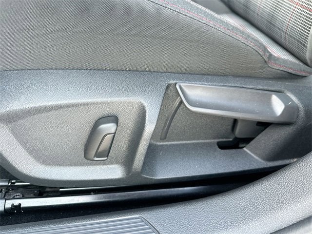 2024 Volkswagen Golf GTI S