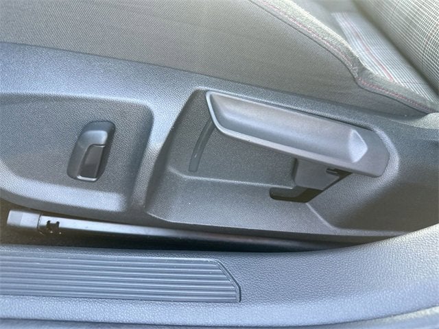 2024 Volkswagen Golf GTI S