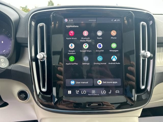 2025 Volvo XC40 Plus - Photo 13