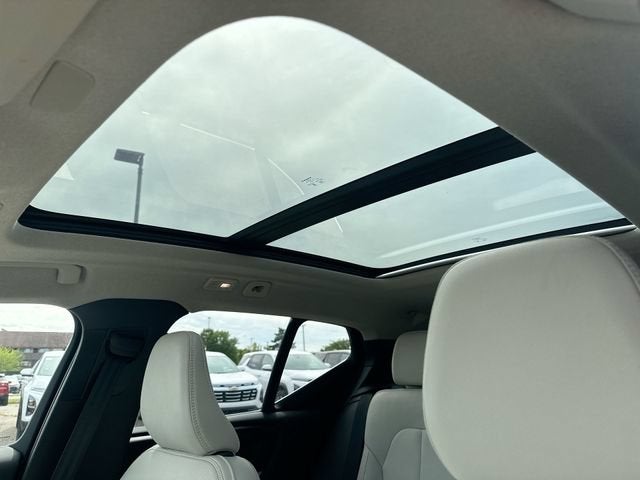 2025 Volvo XC40 Plus - Photo 19