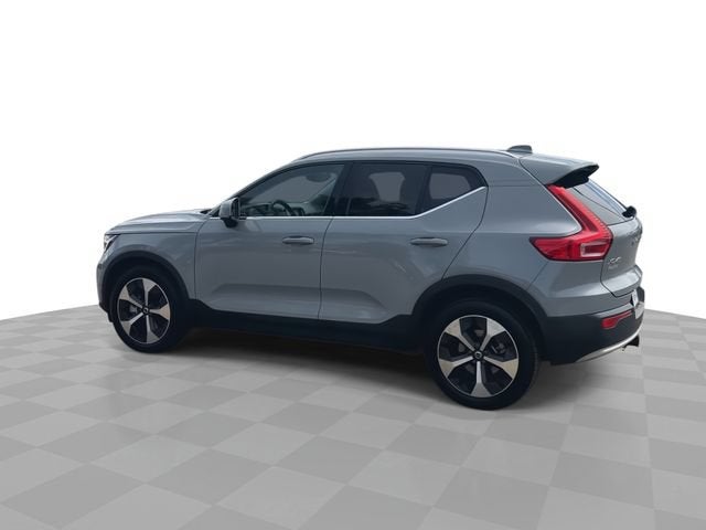 2025 Volvo XC40 Plus - Photo 6