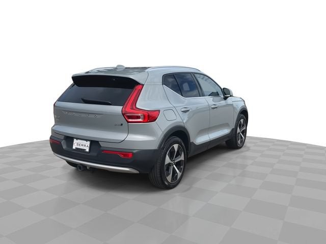 2025 Volvo XC40 Plus - Photo 8