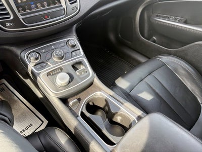 2015 Chrysler 200 C