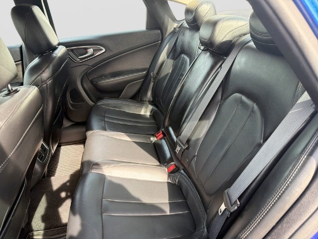2015 Chrysler 200 C