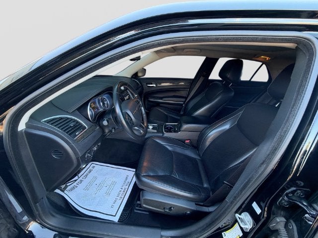 2022 Chrysler 300 Touring