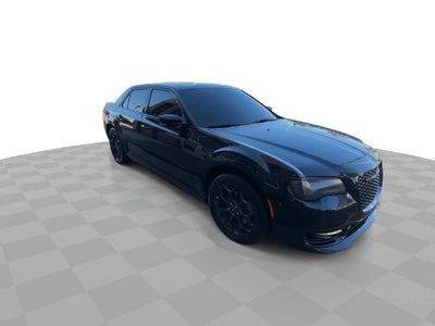 2022 Chrysler 300 Touring
