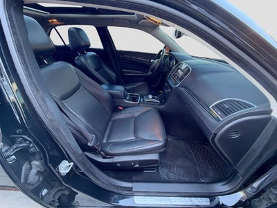 2022 Chrysler 300 Touring