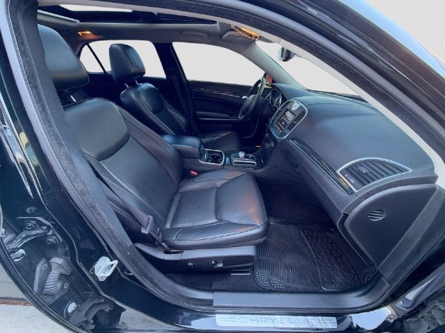 2022 Chrysler 300 Touring